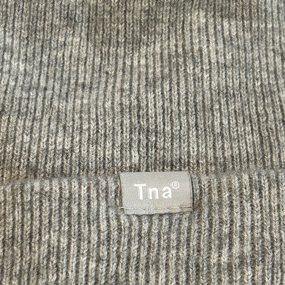 tna beanie - Picture 2 of 3